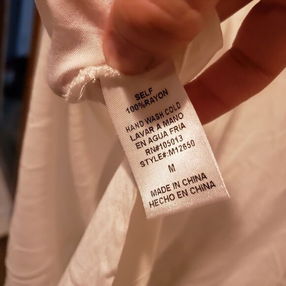 ANDREE BY UNIT White Embroidered Floral Tunic Top Shirt M Boho Roll Tab Sleeves - Picture 7 of 7